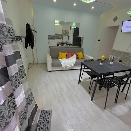 Apartment Selena House Naples