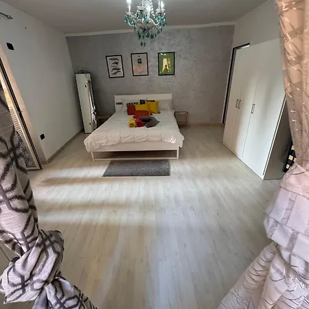 Selena House Apartment
